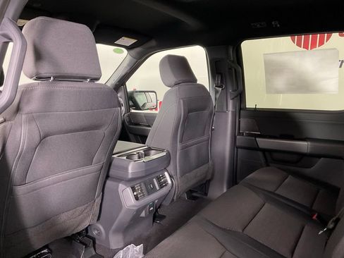 New 2026 Ford F150 XLT w/ XLT Black Appearance Package AWD/4WD image 15