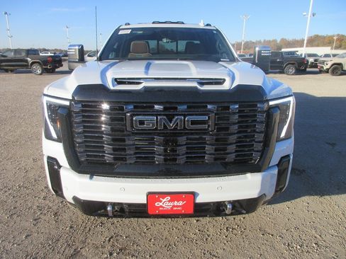 New 2026 GMC Sierra 2500 Denali Ultimate image 12