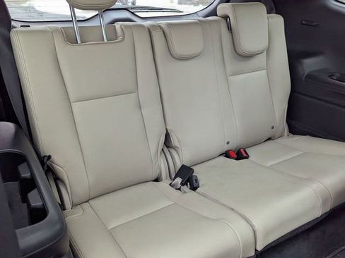 Used 2022 Subaru Ascent Limited w/ Technology Package image 28