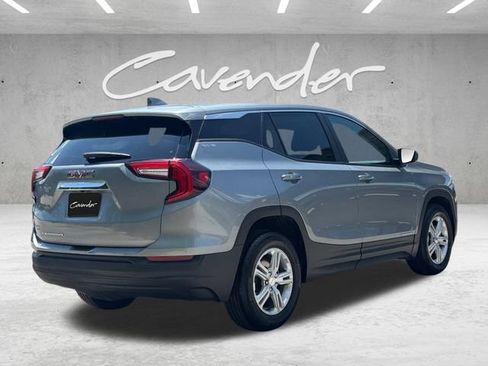 Used 2024 GMC Terrain SLE FWD image 20