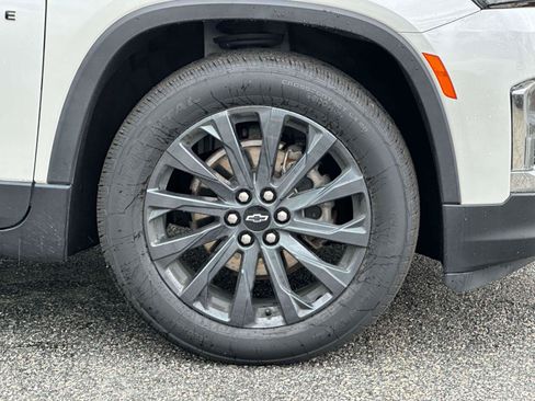 Used 2023 Chevrolet Traverse RS AWD/4WD image 7