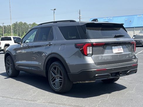 Certified 2025 Ford Explorer ST-Line w/ ST-Line Street Pack AWD/4WD image 20