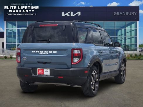 Used 2023 Ford Bronco Sport Outer Banks w/ Tech Package AWD/4WD image 5