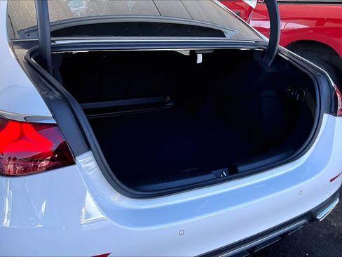 Used 2025 Mercedes-Benz E 350 Sedan image 36
