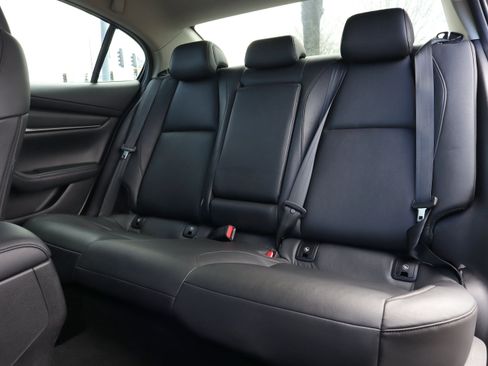 Certified 2022 MAZDA MAZDA3 s image 8