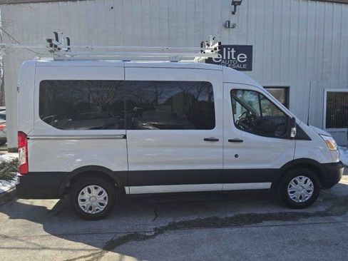 Used 2019 Ford Transit 150 XLT image 6