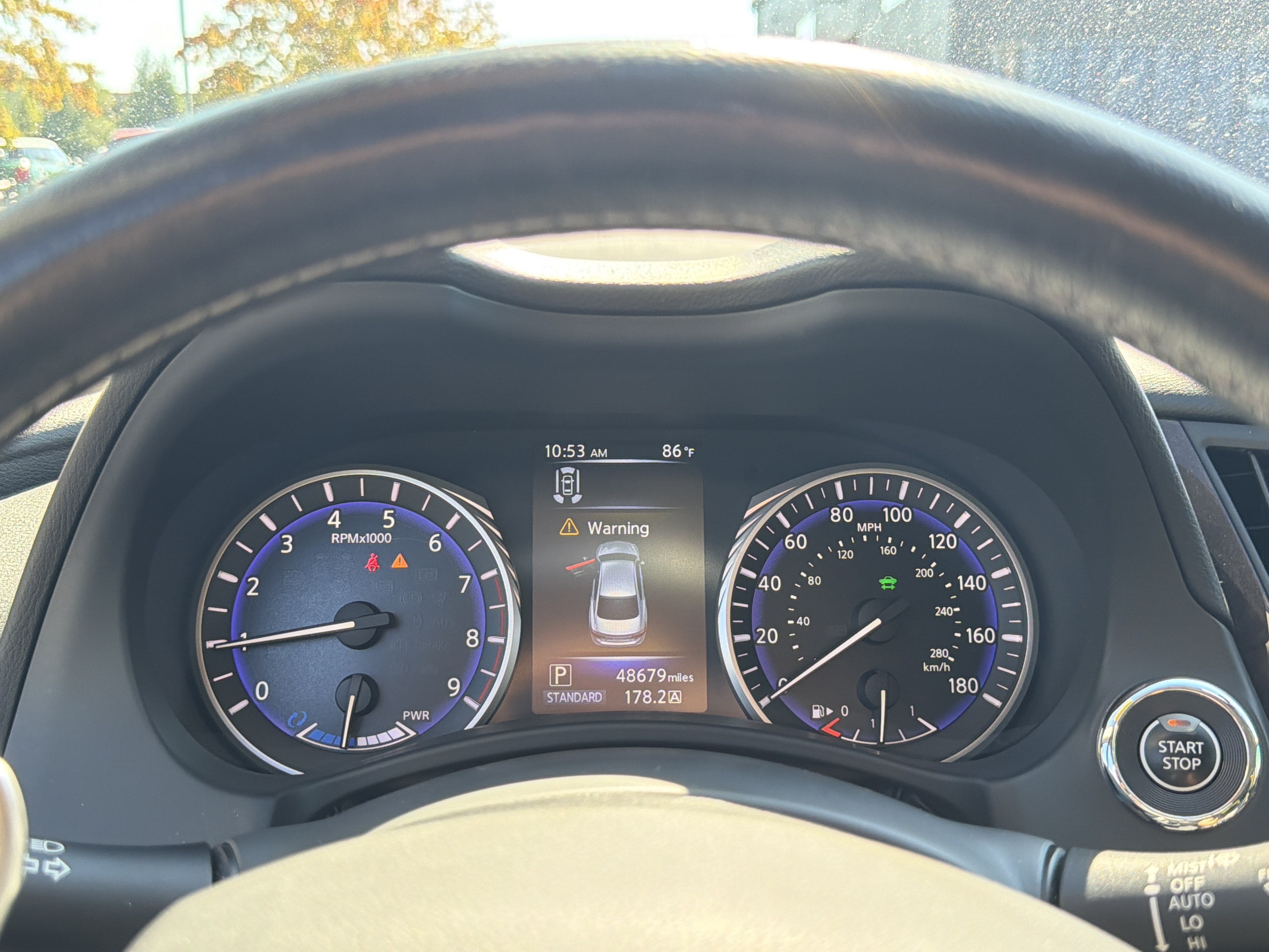 Used 2015 INFINITI Q50 Hybrid AWD w/ Deluxe Technology Package image 18