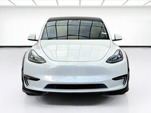 Used 2023 Tesla Model Y Performance AWD/4WD image 2