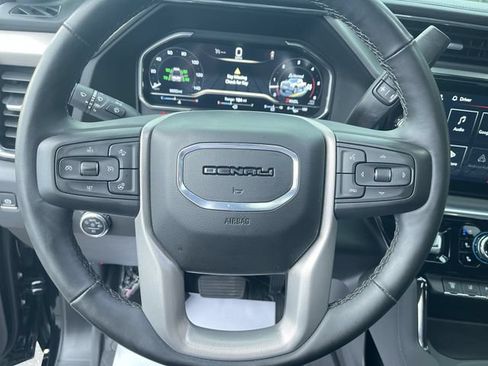 Used 2025 GMC Sierra 2500 Denali w/ Max Trailering Package AWD/4WD image 11