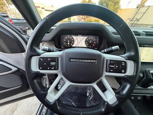 Used 2020 Land Rover Defender 110 First Edition AWD/4WD image 25