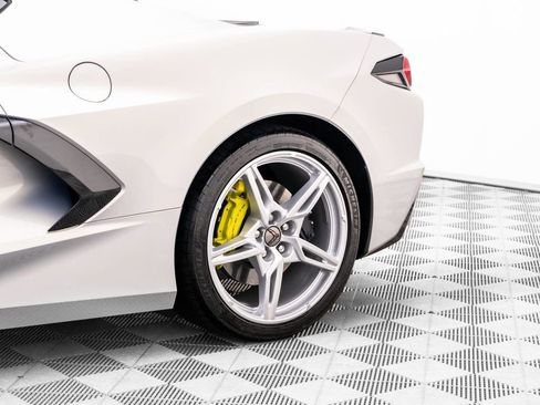 Used 2024 Chevrolet Corvette Stingray Premium Cpe w/ 3LT RWD image 32