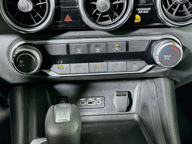Used 2024 Nissan Sentra SV FWD image 16