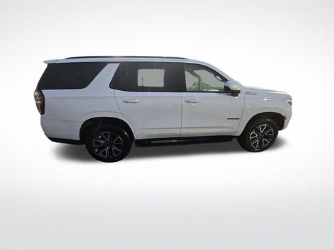 Used 2022 Chevrolet Tahoe Z71 w/ Luxury Package image 3