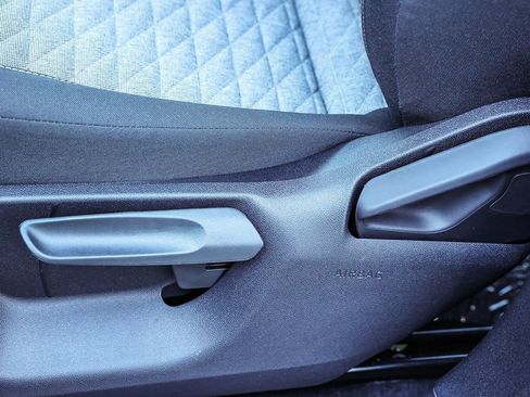 New 2026 Volkswagen Tiguan S image 32