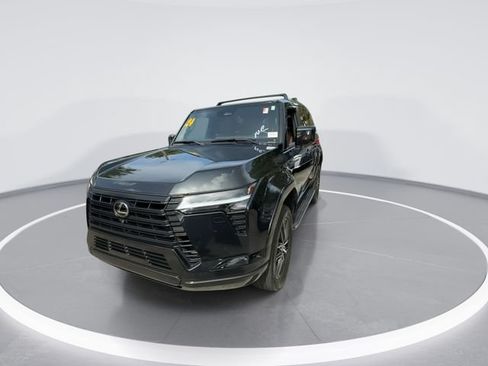 Used 2024 Lexus GX 550 w/ Accessory Package (2T) AWD/4WD image 4