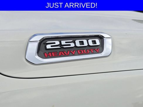 Used 2022 RAM 2500 Limited AWD/4WD image 12