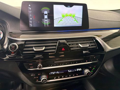 Used 2017 BMW 530i xDrive image 16