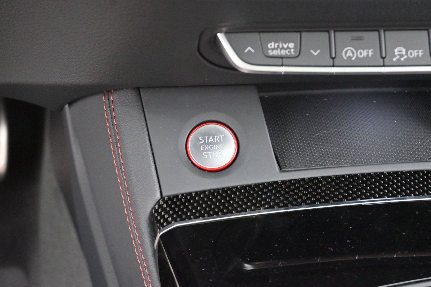 Used 2024 Audi SQ5 Prestige AWD/4WD image 28