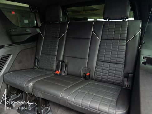 Used 2025 Cadillac Escalade Sport Platinum w/ LPO, ONYX Package AWD/4WD image 18
