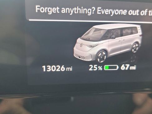 Used 2025 Volkswagen ID. Buzz Pro S image 31