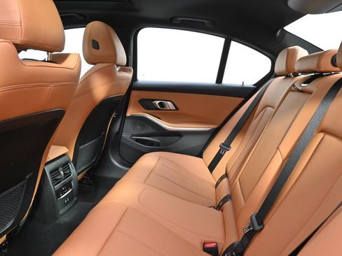 Used 2022 BMW 330i xDrive Sedan w/ Driving Assistance Package image 21