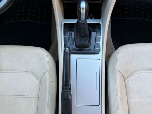 Used 2012 Volkswagen Passat 2.5 SE image 24