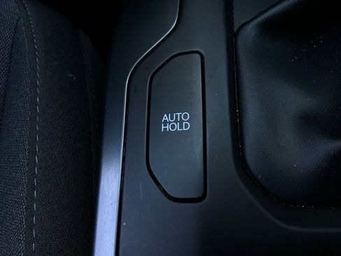 Used 2025 Kia K4 LXS image 23