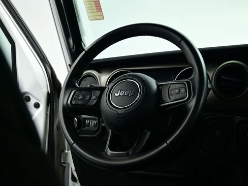 Used 2020 Jeep Wrangler Unlimited Sport S image 11