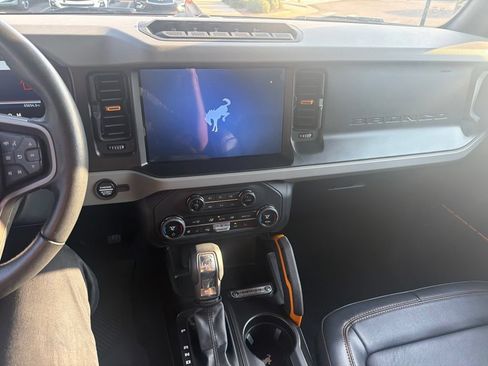 Used 2023 Ford Bronco Badlands AWD/4WD image 16