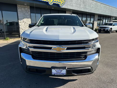 Used 2021 Chevrolet Silverado 1500 LT w/ Bed Protection Package image 10
