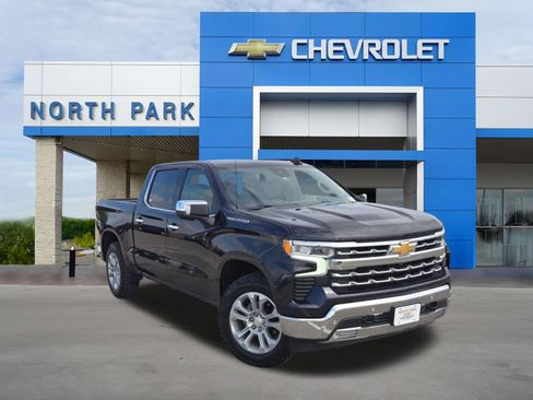 Used 2023 Chevrolet Silverado 1500 LTZ image 1