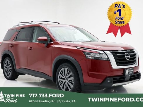 Used 2022 Nissan Pathfinder SL w/ SL Premium Package image 1