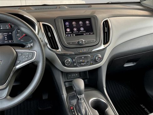 Used 2024 Chevrolet Equinox LS w/ Midnight Edition FWD image 9