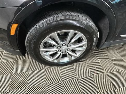 Used 2021 Cadillac XT5 Premium Luxury FWD image 9