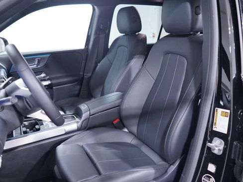 Used 2024 Mercedes-Benz EQB 250+ image 7