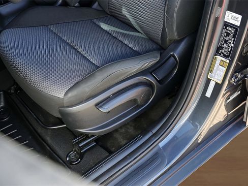 Used 2022 Kia Soul LX image 8