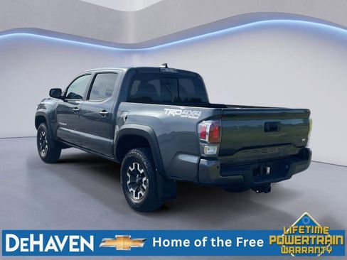 Used 2023 Toyota Tacoma TRD Off-Road w/ TRD Premium Off Road Package AWD/4WD image 4