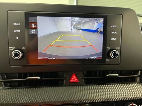 Used 2024 Kia Sportage LX FWD image 29