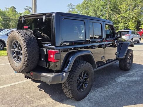 Used 2024 Jeep Wrangler Unlimited Rubicon 4xe AWD/4WD image 11