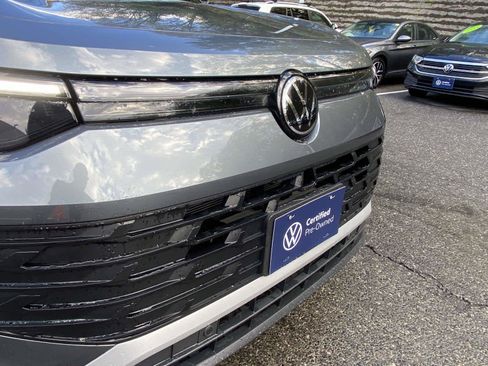 Certified 2025 Volkswagen Tiguan S AWD/4WD image 29