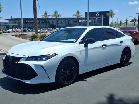 Used 2021 Toyota Avalon XSE w/ Carpet Mat Package (TMS) FWD image 8