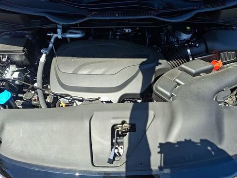 Used 2025 Honda Odyssey Elite image 31