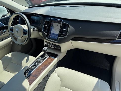 Used 2016 Volvo XC90 T6 Momentum w/ Protection Package Plus AWD/4WD image 18
