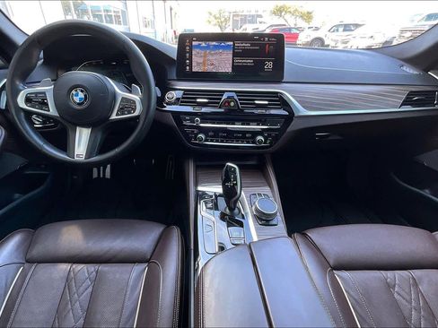 Used 2021 BMW 540i w/ M Sport Package image 15