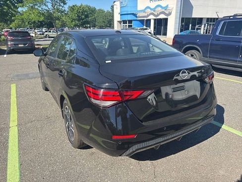 Used 2025 Nissan Sentra SV FWD image 4
