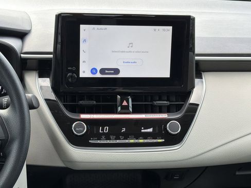 Used 2026 Toyota Corolla LE FWD image 4