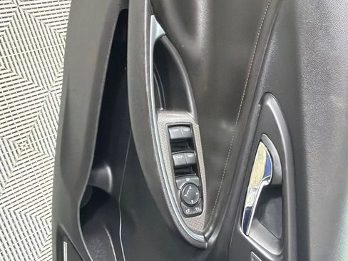 Used 2017 Chevrolet Malibu LT w/ Leather Package image 11