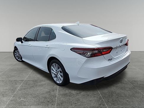 Certified 2024 Toyota Camry LE image 5