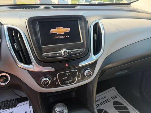 Used 2020 Chevrolet Equinox LS FWD image 4
