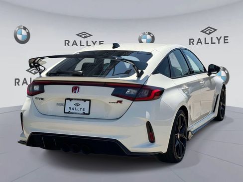 Used 2024 Honda Civic Type R image 7